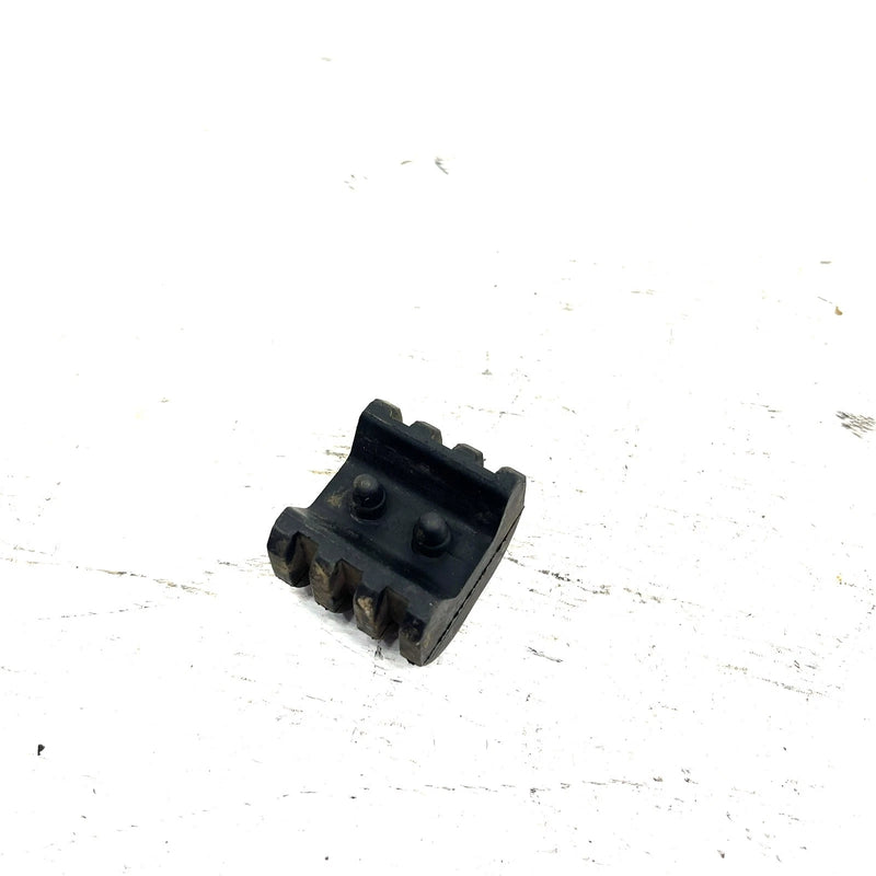 2012 Yamaha Grizzly 550 YFM550 4x4 OEM Fuel Tank Dampner 1HP-F4181-00-00 AY65