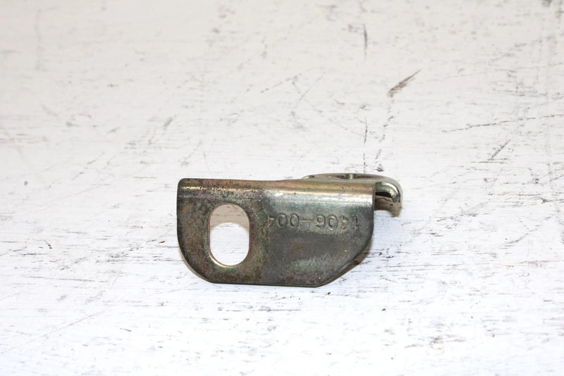 2002 Arctic Cat 375 Automatic (4x4 Green) Oem Seat Release Bracket 1406-004 AA29