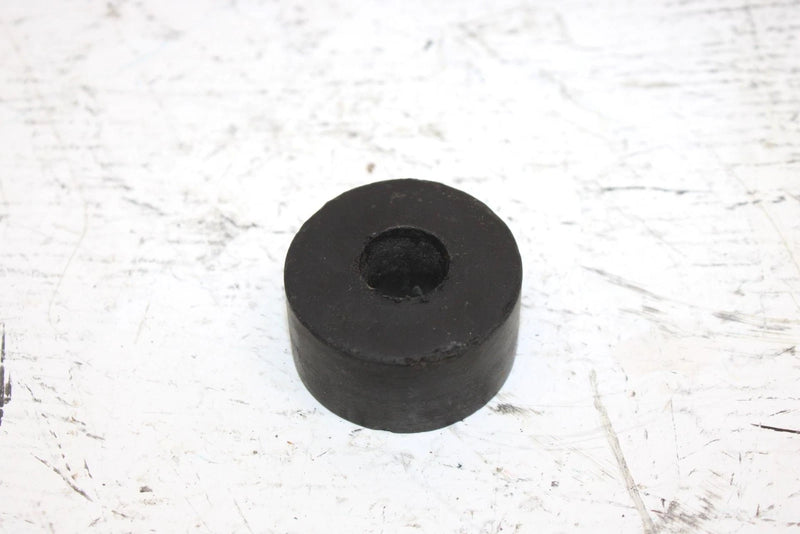 1989 Yamaha Inviter Oem Engine Mount Dampner 81E-21488-01-00 SY17
