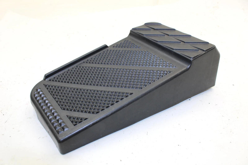 2000 Yamaha Venture Xl Oem Left Rear Foot Rest 8DM-27431-00-00 SY119