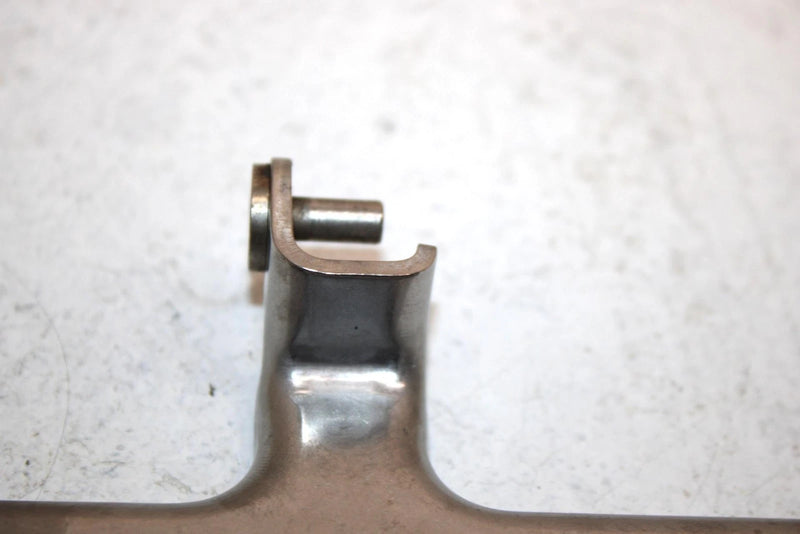 2000 Kawasaki Jet Ski 1100 Stx Oem Lower Hood Shock Bracket 11051-3741 JK11