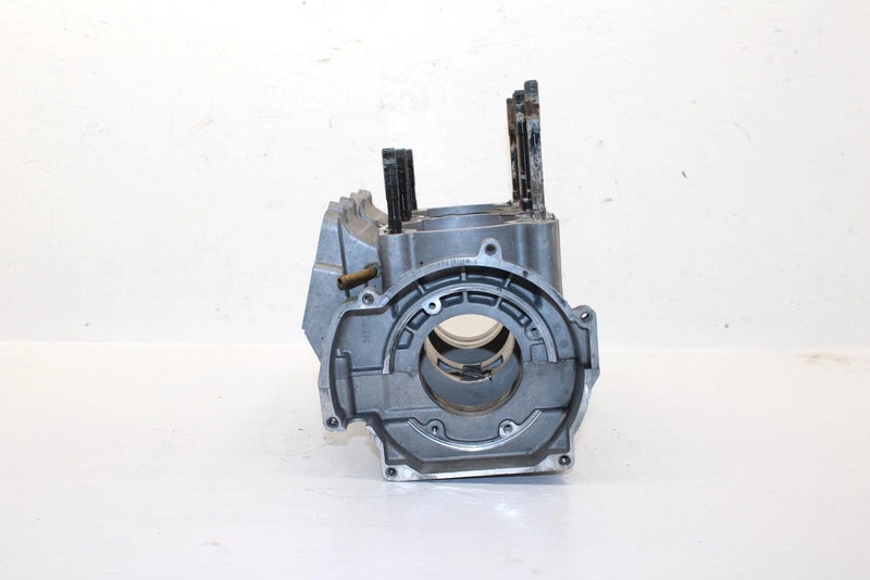 2006 Polaris 600 Fusion Oem Crankcase 2203037 SP31