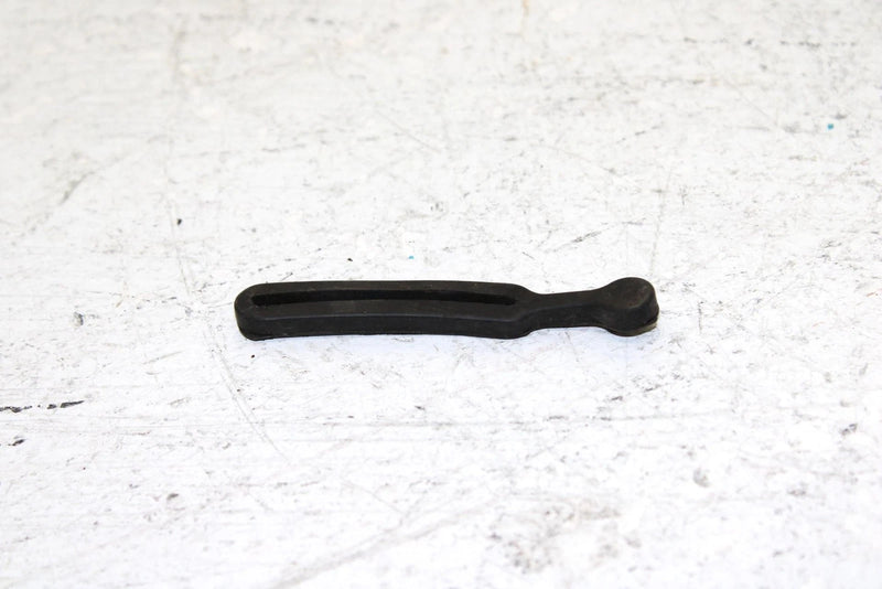 1999 Polaris 500 Xc Oem Windshield Retainer Pair 5410970 SP37
