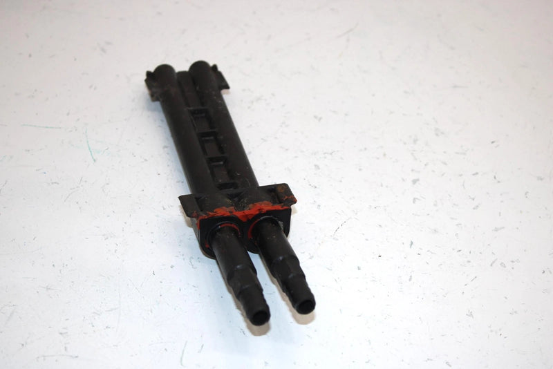 98 Sea-doo Gts 717 Oem Water Outlet 271000366 JS38