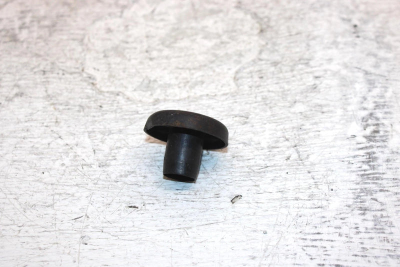 2000 Ski-doo Mxz 700 Oem Steering Spindal Cap 572091300 SS8