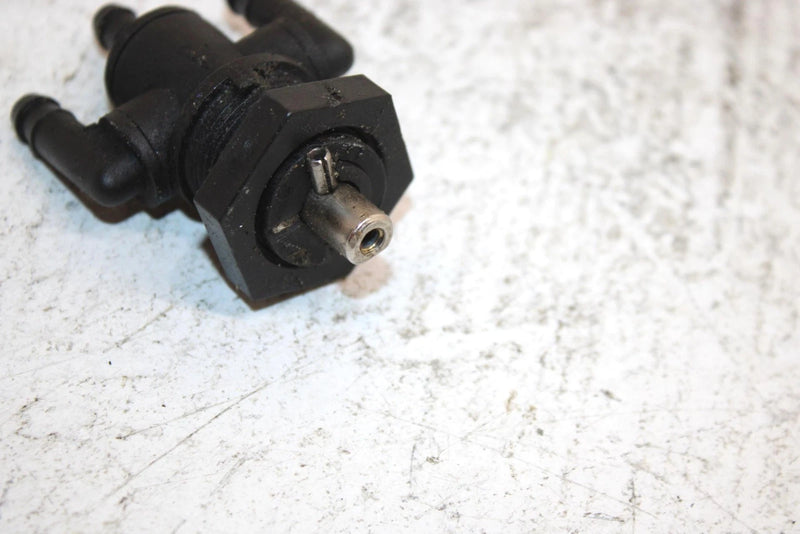 1997 Arctic Cat Monte Carlo 770 OEM Fuel Selector Valve 0670-710 JA9