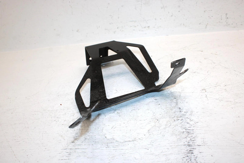 1999 Polaris 500 Xc Oem Resonator Chassis Bracket 1260882-029 SP28