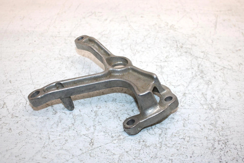 2004 Yamaha  Bruin 350 Oem Gear Shifter Mount Bracket 5ND-F1585-01-00 AY24