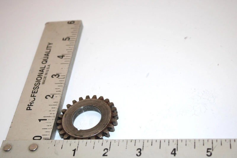 85 Suzuki Quadrunner 250 Lt250ef  Oem Oil Pump Drive Gear 16321-24500 AS14