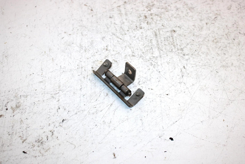 1990 Kawasaki 650 Ts Oem Storage Box Hinge 11046-3840 11046-3849 JK8