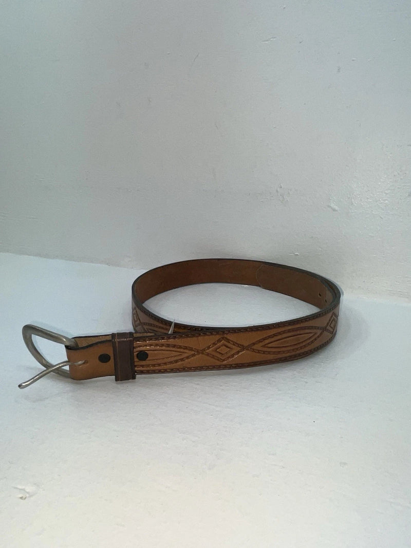 New Brown Genuine Leather Wrangler Tooled 34” Belt #5080/17 Z-39