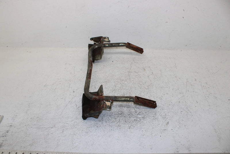 1991 Yamaha Exciter Ii 570 Liquid Oem Front Bumper Bracket 84M-77512-01-00 SY24