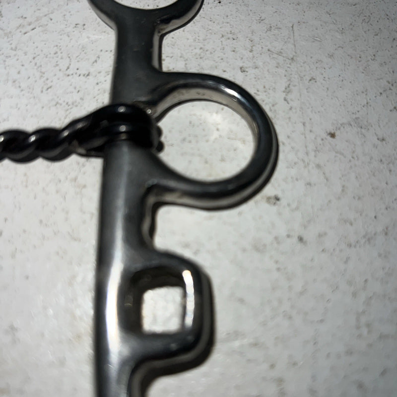 New Twisted Mouth Medium Shank Bit LLL-26