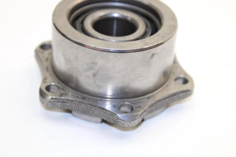 86 Kawasaki Bayou 300 OEM Bevel Gear Bearing Housing 41046-1098 Q2834