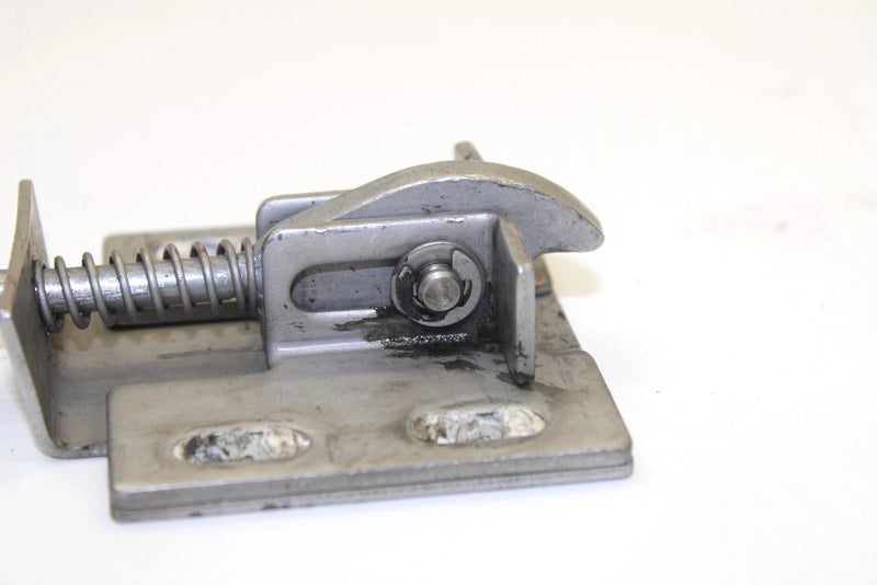 1988 Yamaha Waverunner 500 Oem Seat Lock Assembly EU0-63850-00-00 JY5