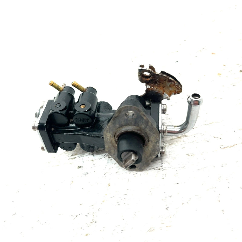 1998 Yamaha WaveRunner XL1200 OEM Oil Pump 65U-13200-00-00 JY26