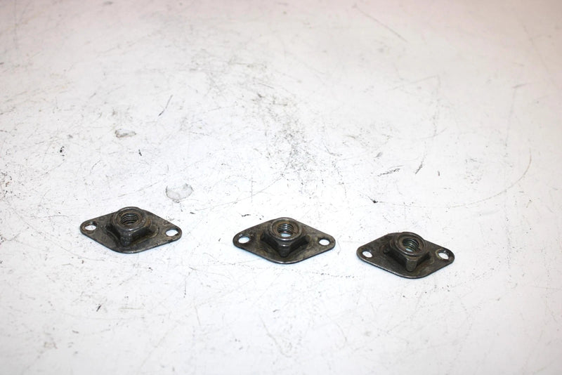 00 Yamaha Sx500r Oem Chain Housing Bracket Qty3 8CR-21939-00-00 SY0