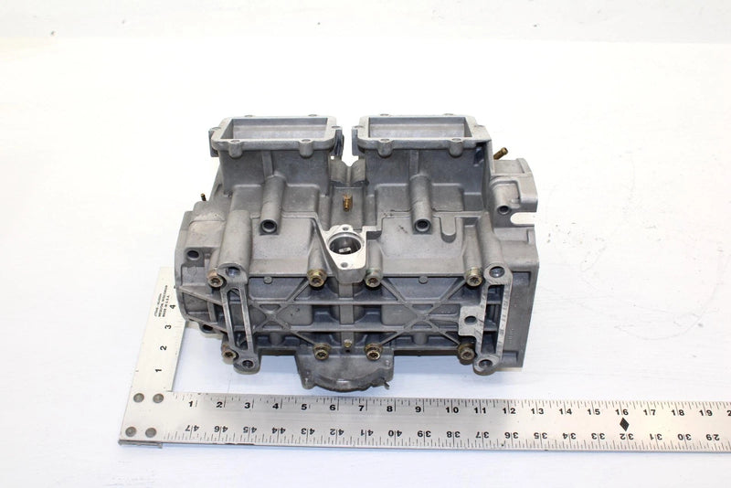 2006 Polaris 600 Fusion Oem Crankcase 2203037 SP31