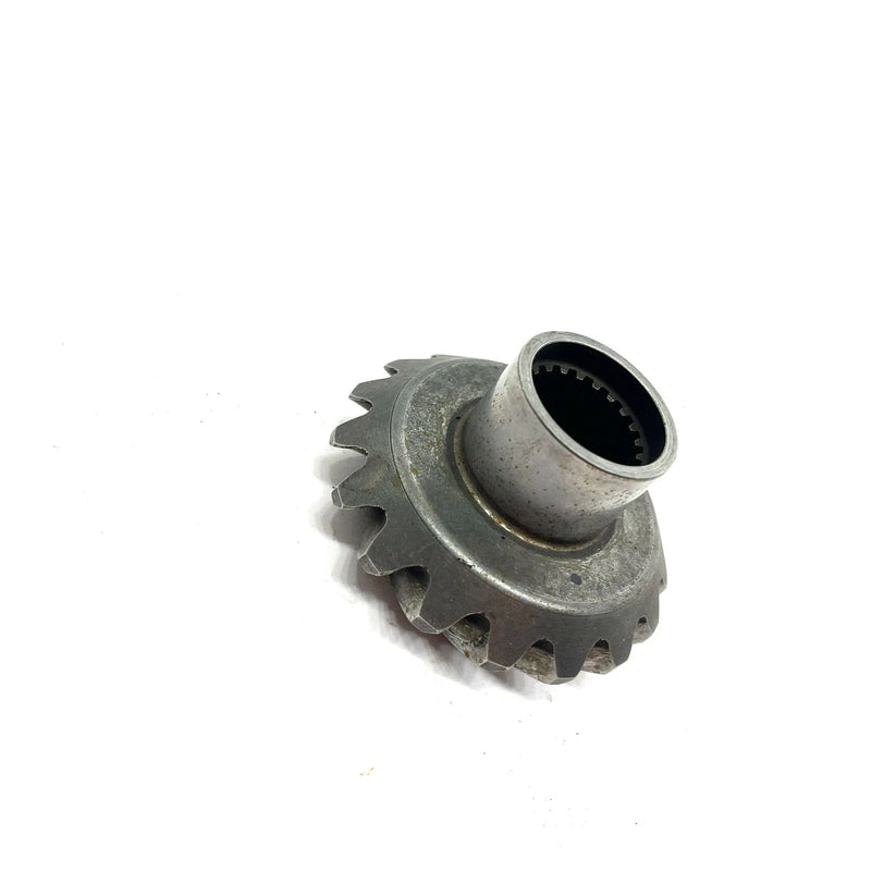 1987 Suzuki Quadrunner 4WD LT4WD OEM 17T Bevel Gear 24921-19B00 AS28