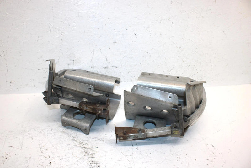 1994 Yamaha Vmax 600 Oem Footrest Set 8AB-21926-00-00 SY25