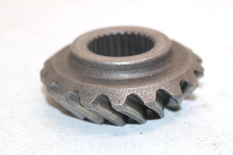 91 Yamaha  Big Bear  4wd Oem Middle Drive Pinion 18T 1YW-17522-00-00 AY43