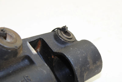 Yamaha OEM Right Steering Knuckle 8ES-23502-10-00 Q4245