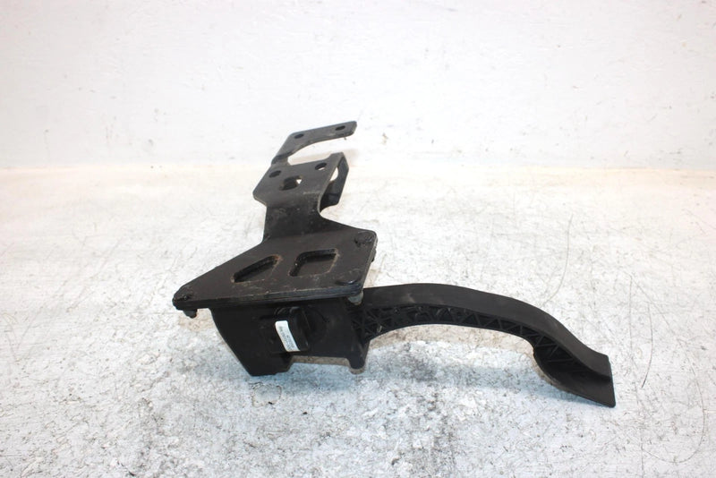 2015 Polaris Ranger 570 Eps Oem Throttle Pedal And Bracket 4014042 XP5.1