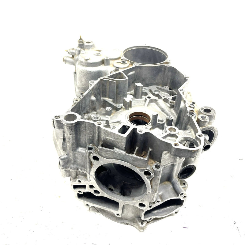 05-09 Kawasaki Brute Force 650 KVF650E 4x4 OEM Crankcase Set 14001-5432 AK34