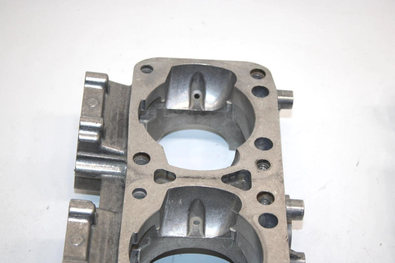 Arctic Cat Zr 500 Cross Country Oem Crankcase 3005-664 SA50