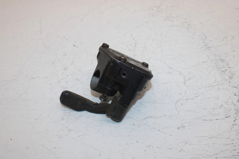 1986 Yamaha  Moto 4 Oem Throttle Lever 1NV-26250-11-00 AY7