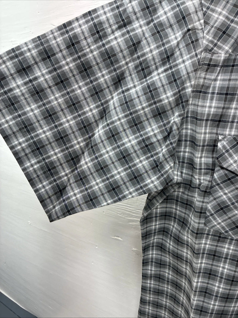 New Men’s White Horse Gray White Plaid Short Sleeve Pearl Snap Large X-39