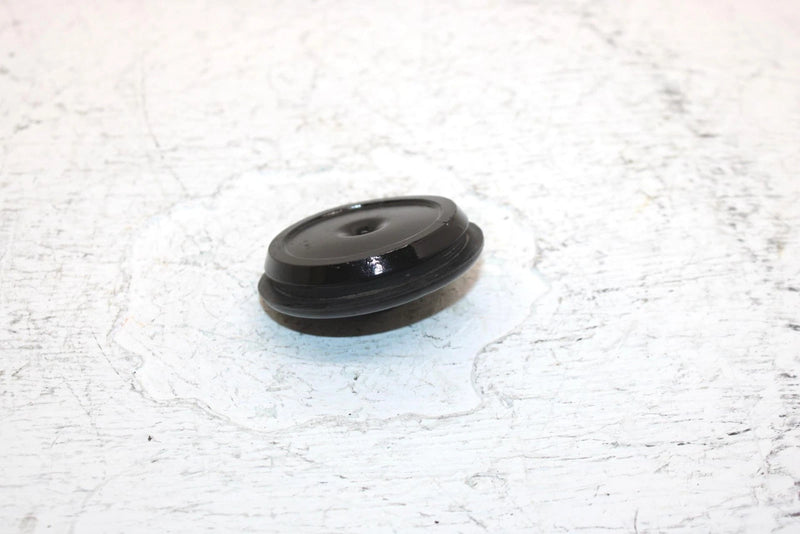 1985 Honda Atc 110 Oem Chain Case Cover Cap 40529-958-010 AH68