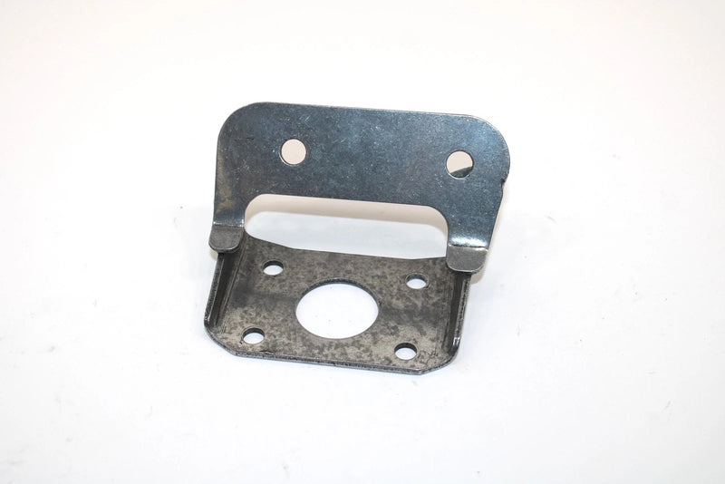 1988 Yamaha Xlv Oem Engine Mount Bracket 8K4-21411-00-00 SY128