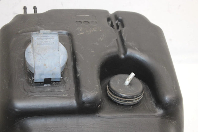 88 Yamaha Excel Iii Oem Fuel Tank 8W6-24111-00-00 SY12