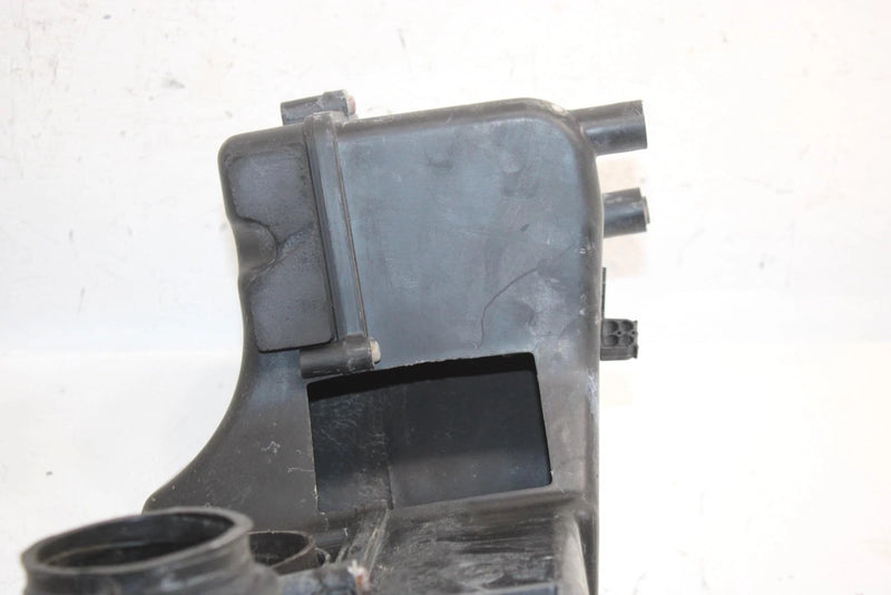 90 Yamaha Exciter Oem Airbox 82M-14431-01-00 SY3