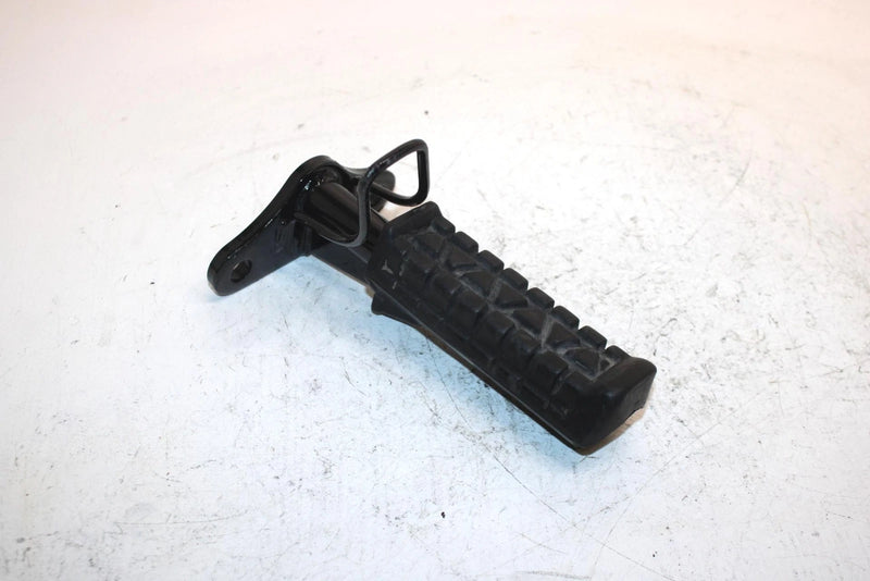 1986 Yamaha  Badger Yfm80s Oem Right Foot Peg 55X-27421-01-00 AY8