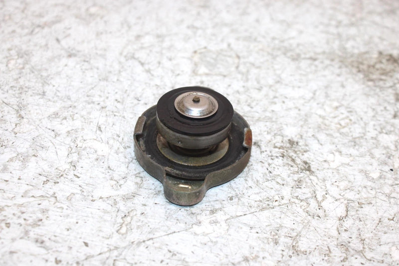 2006 John Deere  Buck 650 Oem Radiator Cap 709200207 AJ0