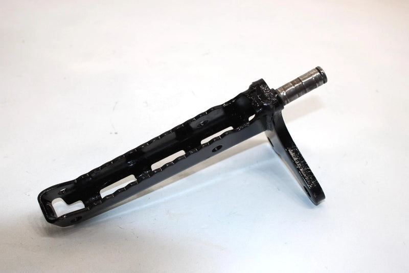 98 Yamaha  Warrior 350 Oem Footrest 3GD-27411-01-00 AYS
