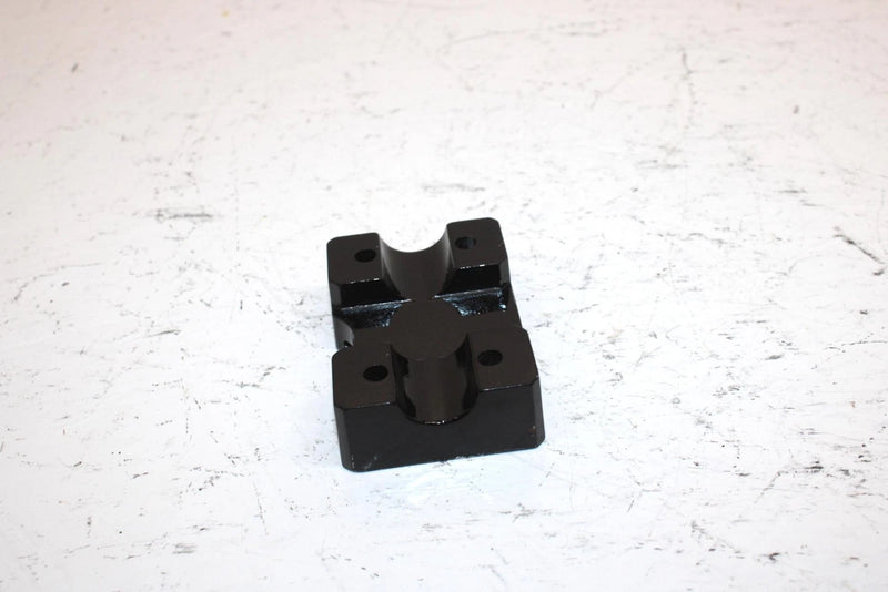 1992 Arctic Cat Jag Deluxe Oem Lower Handlebar Mount 0105-351 SA58