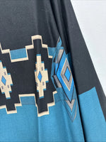New Women’s Cumberland Black Blue Long Sleeve Button Up Medium TT-25