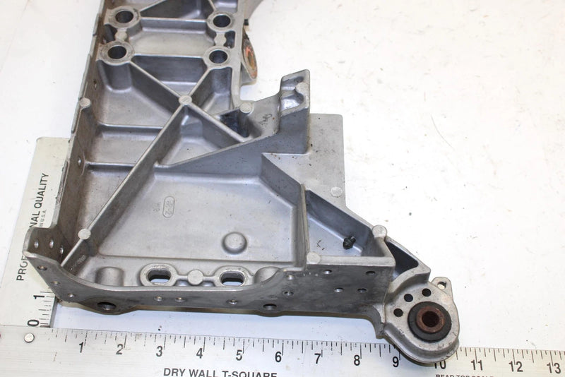 2001 Yamaha Venture 500 Oem Bulk Head 8CR-2191A-02-00 SY116
