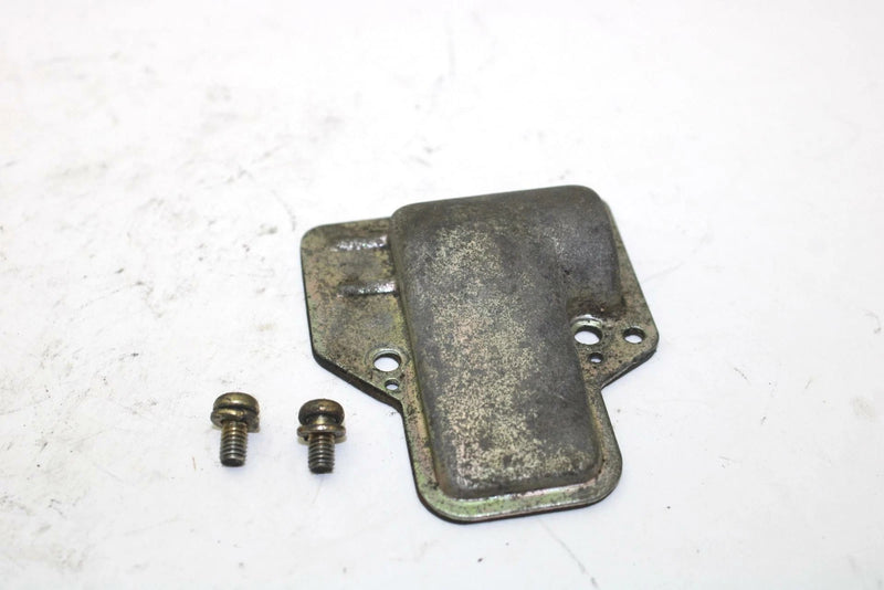 96 Yamaha Vmax 500 XT OEM Carb Cover W/ 2 Bolts 8AB-14100-02-00 Q2949