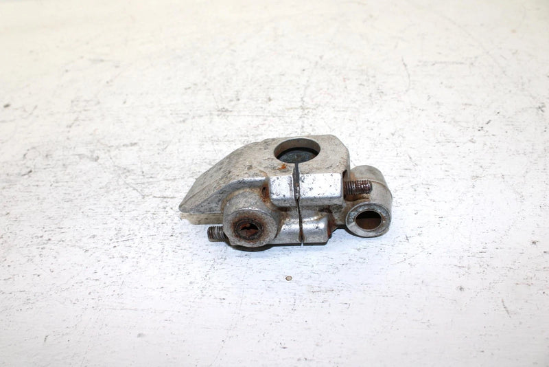 1990 Yamaha Phazer Ii LE Oem Left front Suspension Bracket 84M-2376E-00-00 SY14