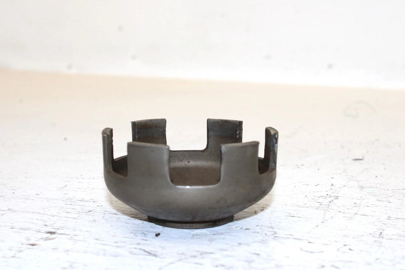 1988 Suzuki Lt 230 E Oem Pull Starter Cup 18411-18A03 AS7