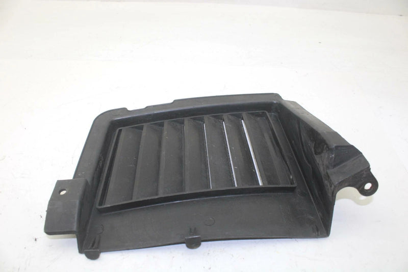 87 Yamaha Exciter EX570L OEM Left Louver 8X9-77131-00-00 SY51