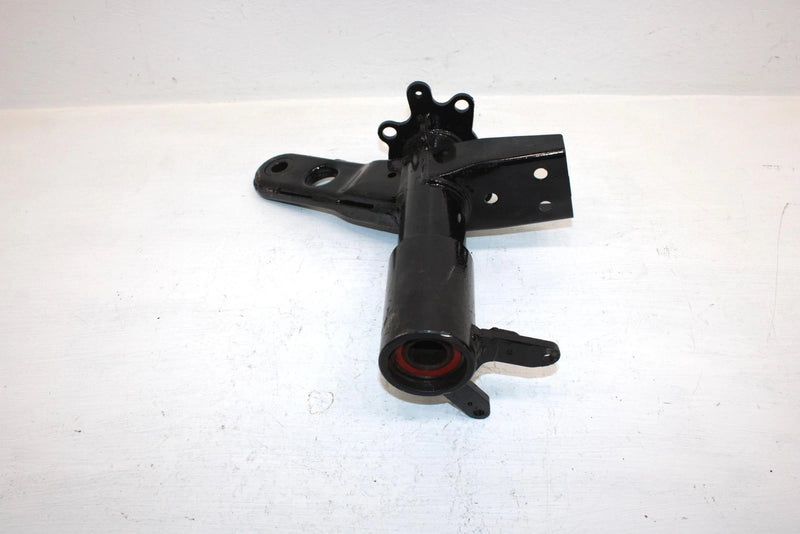 2001 Polaris Magnum 500 Oem Rear Axle Housing 1013193-067 AP157