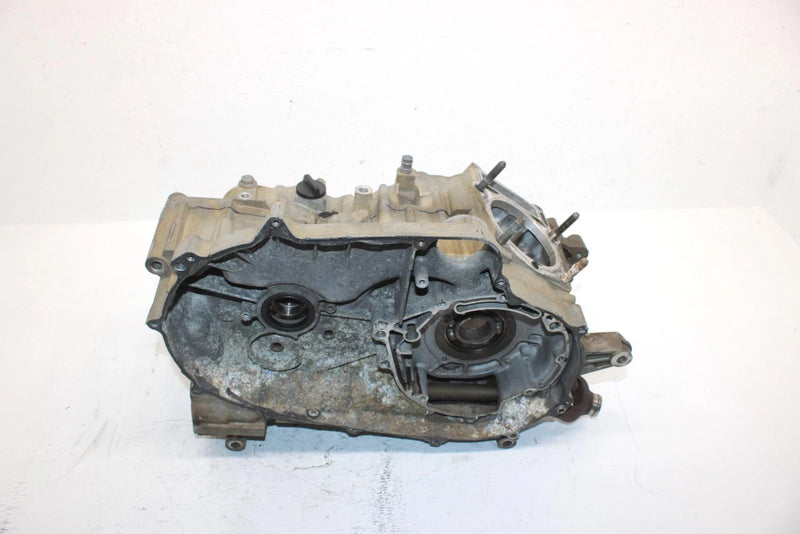 1998 Yamaha Grizzly Oem Crankcase  4WV-15100-12-00 AY49
