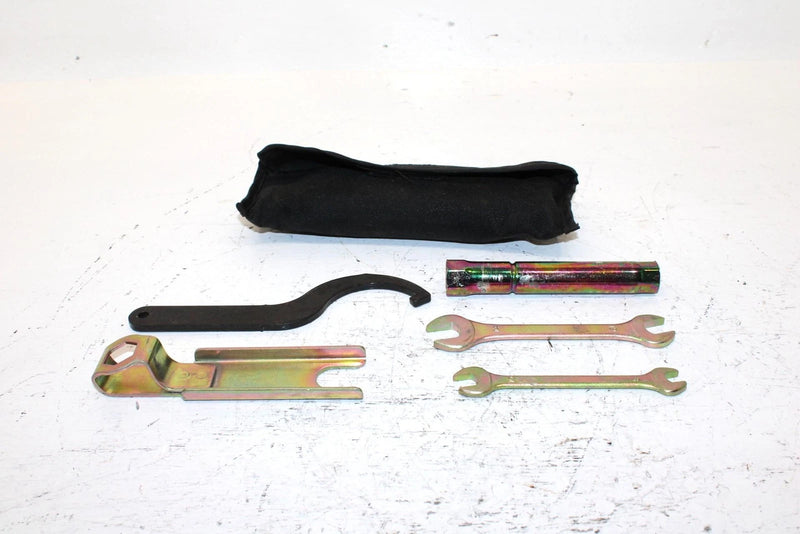 2000 Polaris Sportsman 500 Oem Tool Kit 2874924 AP213