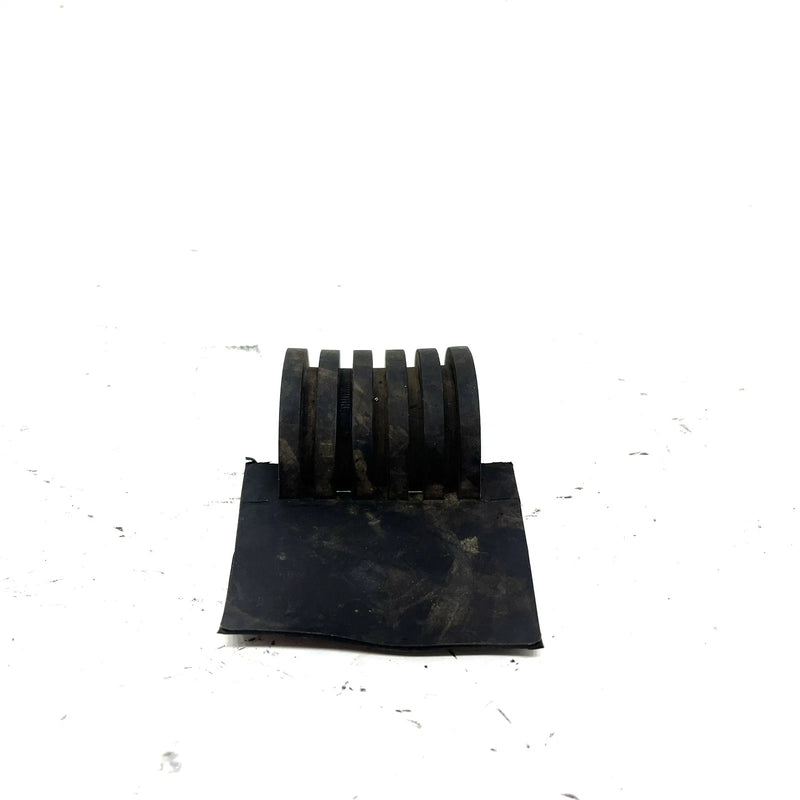 92 Yamaha Big Bear 350 YFM350FW 4x4 OEM Fuel Tank Dampner 2HR-24181-00-00 AY53