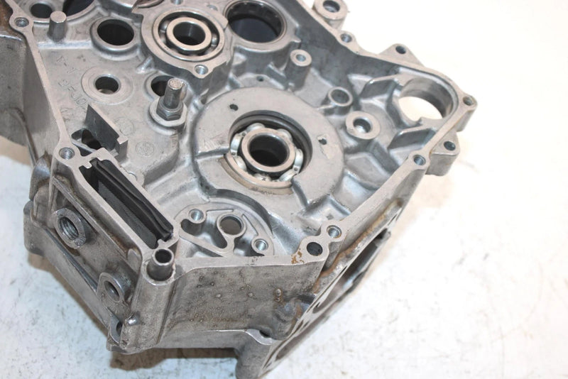 1996 Yamaha  Badger Yfm80h Oem Crankcase 2FJ-15100-01-00 AY14